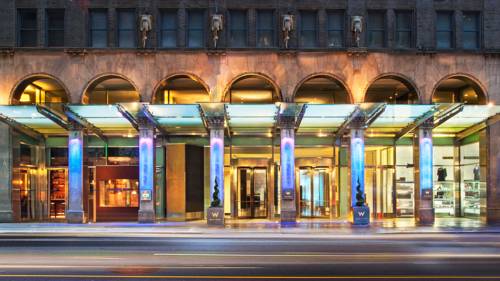 Podświetlane filary w hotelu W w new york
