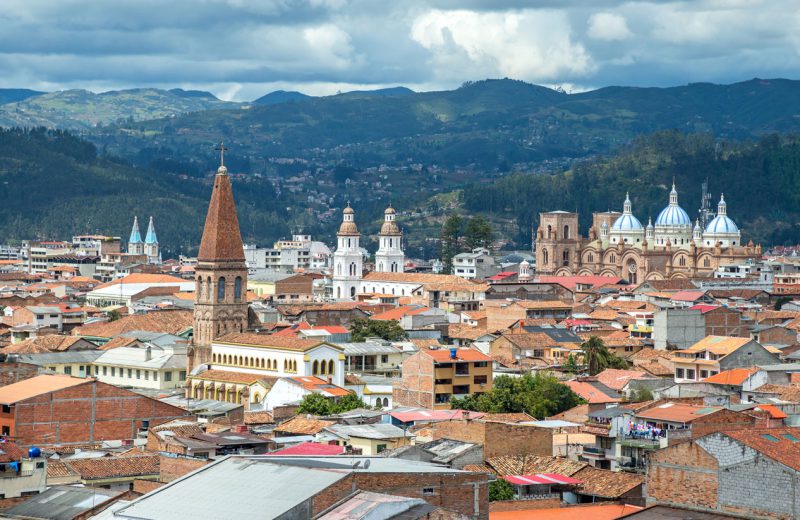 Widok na miasto Quito oraz góry, Ekwador