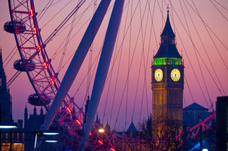 Big Ben oraz London Eye w nocnej odsłonie